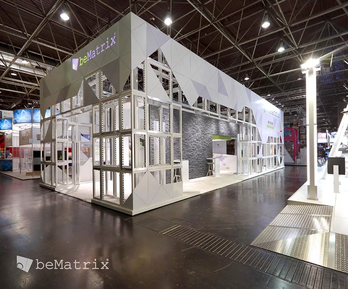 Stand ferial montado con el sistema modular beMatrix
